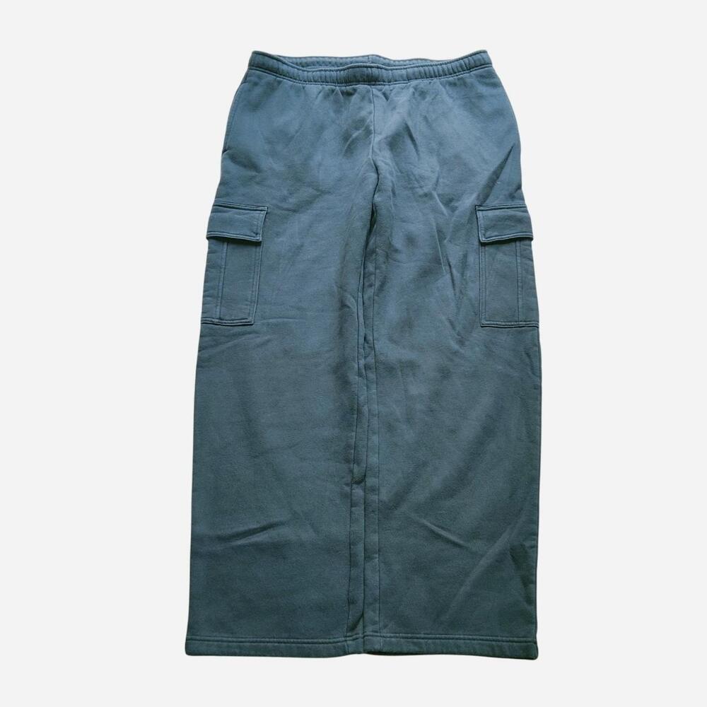 Green baggy cargo sweatpants